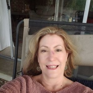 Meet your Posher, Joy